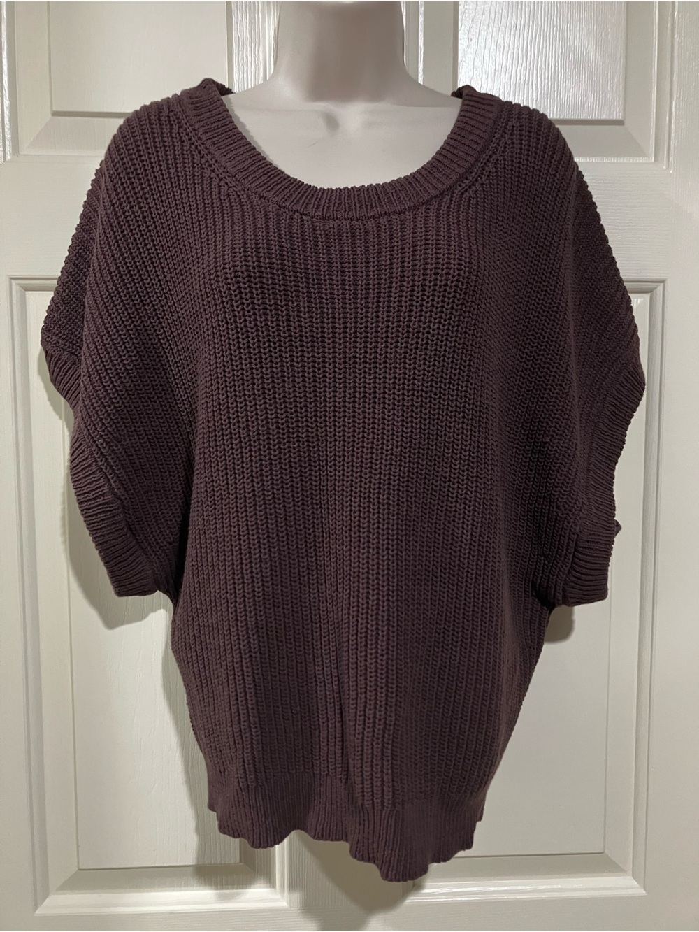 A New day woman XL pullover vest style knit sweater